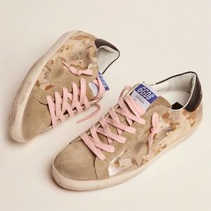 Super star golden goose